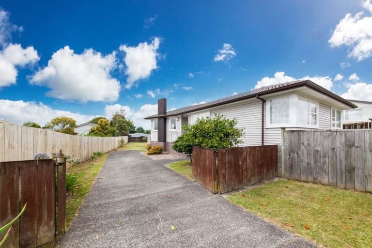Photo of property in 76 Harrington Road, Henderson, Auckland, 0610