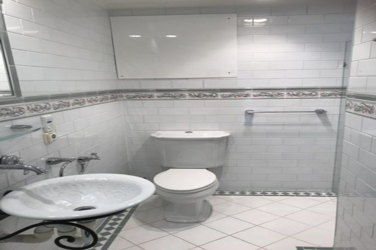 Photo of property in 70 West Street, Pukekohe, 2120