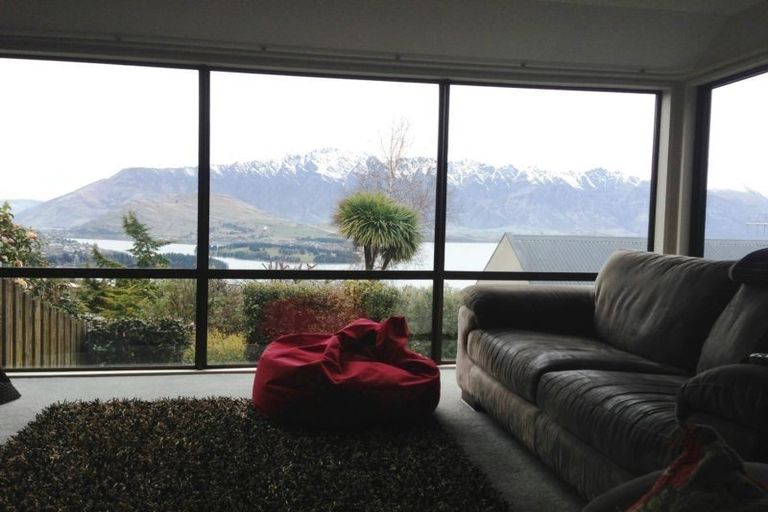 Photo of property in 31a Greenstone Place, Fernhill, Queenstown, 9300