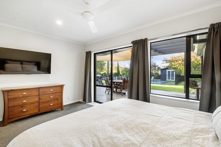 Photo of property in 1343 Kahikatea Flat Road, Kaukapakapa, 0871