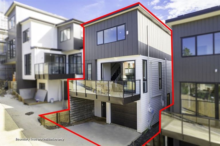 Photo of property in 6/388 Glenfield Road, Glenfield, Auckland, 0629