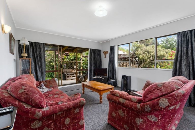 Photo of property in 324 Te Moana Road, Waikanae, 5036