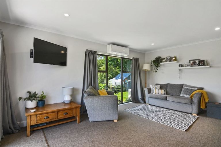 Photo of property in 28 Neudorf Road, Upper Moutere, 7175