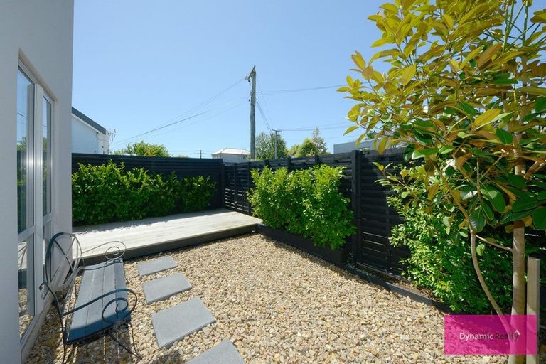 Photo of property in 71 Essex Street, Phillipstown, Christchurch, 8011