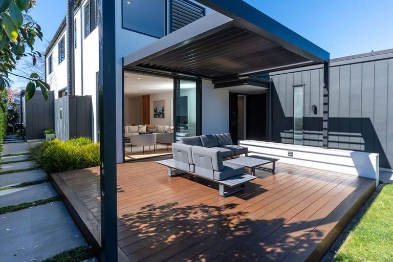 Photo of property in 10 Claremont Avenue, Papanui, Christchurch, 8053