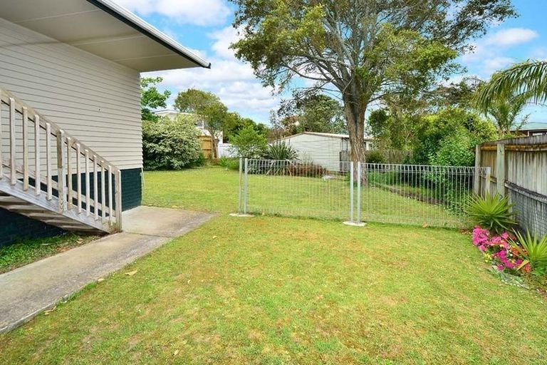 Photo of property in 1/15 Manuka Road, Bayview, Auckland, 0629