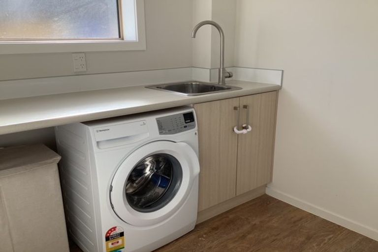 Photo of property in 14 Latimer Way, Petone, Lower Hutt, 5012