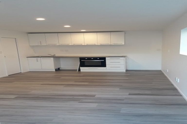 Photo of property in 31 Muir Avenue, Mangere Bridge, Auckland, 2022