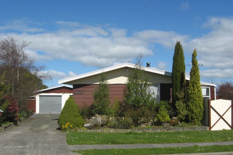 Photo of property in 22 Ngahina Street, Marton, 4710