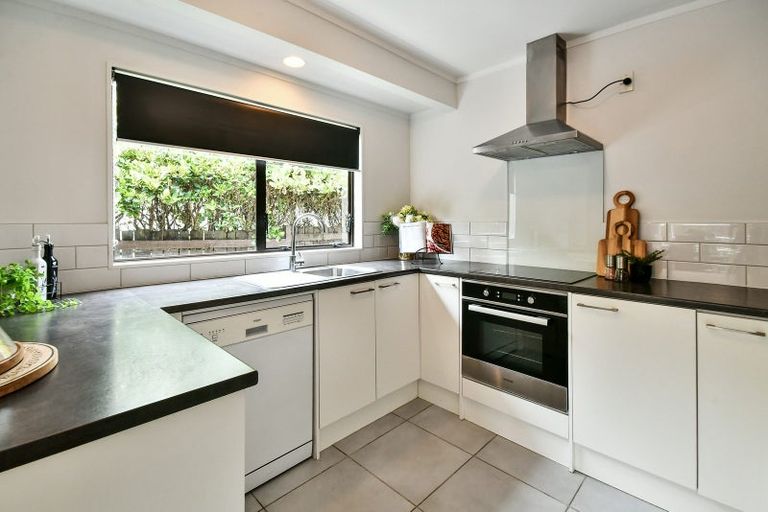 Photo of property in 1/33 Onslow Road, Papakura, 2110