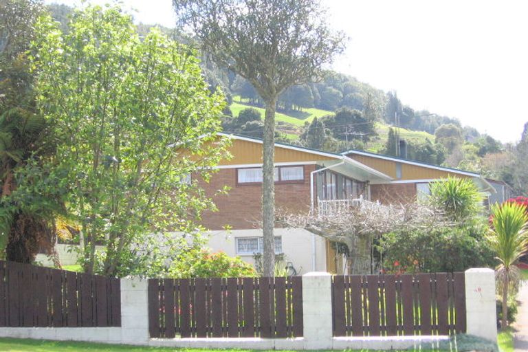 Photo of property in 49 Mountain Road, Western Heights, Rotorua, 3015