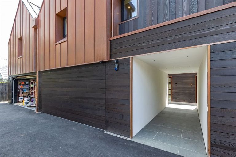 Photo of property in 89 Holly Road, St Albans, Christchurch, 8014