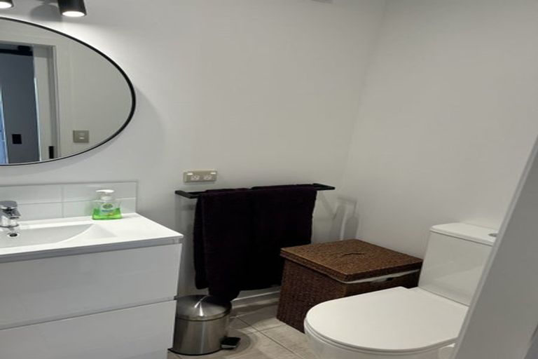 Photo of property in 35 Langana Avenue, Browns Bay, Auckland, 0630