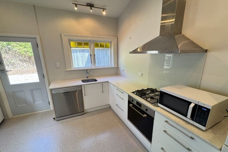 Photo of property in 295 Tinakori Road, Thorndon, Wellington, 6011