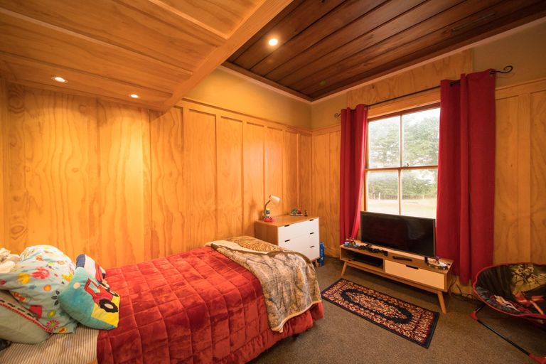 Photo of property in 310 Hewitts Road, Linton, Palmerston North, 4472