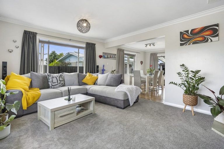 Photo of property in 298 Shakespeare Street, Leamington, Cambridge, 3432