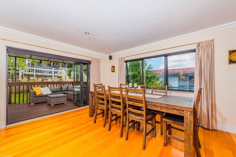 Photo of property in 10a Yule Place, Massey, Auckland, 0614