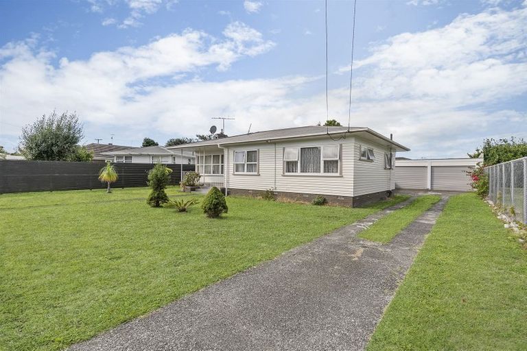 Photo of property in 9 Wilson Place, Papakura, 2110