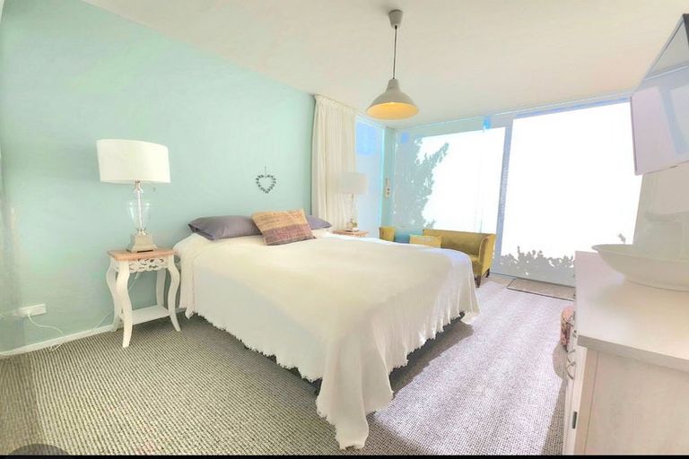 Photo of property in 33 Stoke Street, Sumner, Christchurch, 8081