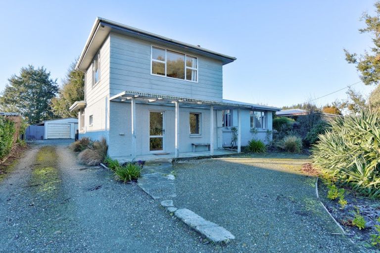 Photo of property in 6 Ontario Street, East Gore, Gore, 9710