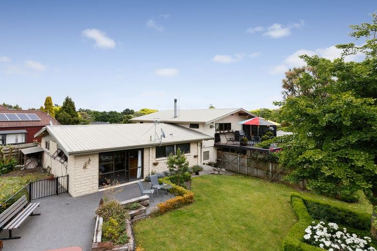 Photo of property in 53 Waterloo Crescent, Hokowhitu, Palmerston North, 4410