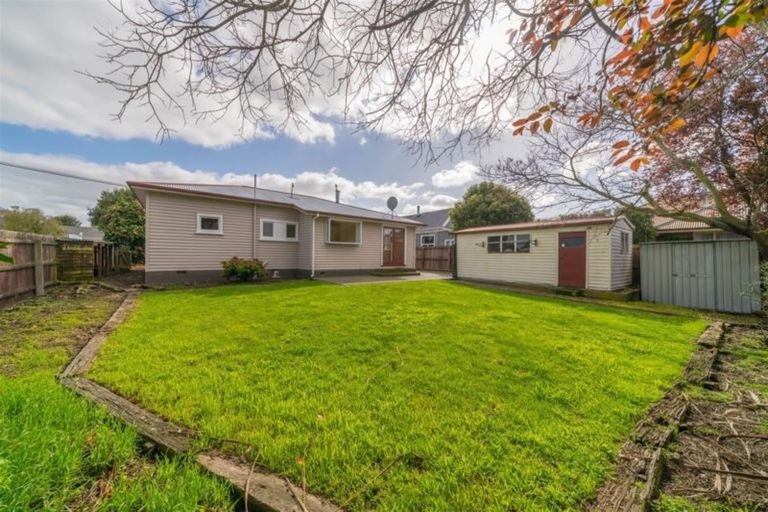 Photo of property in 87 Middlepark Road, Sockburn, Christchurch, 8042