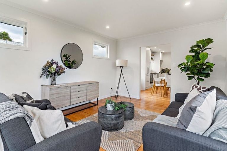 Photo of property in 2 Windsor Street, Solway, Masterton, 5810