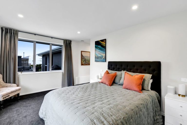 Photo of property in 15 Keene Drive, Bell Block, New Plymouth, 4312