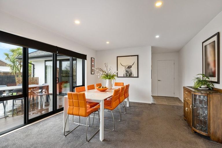 Photo of property in 30 Hemingway Place, Spencerville, Christchurch, 8083