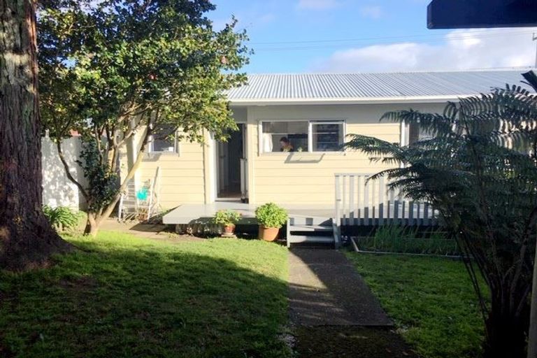 Photo of property in 1/163 Rathgar Road, Henderson, Auckland, 0610