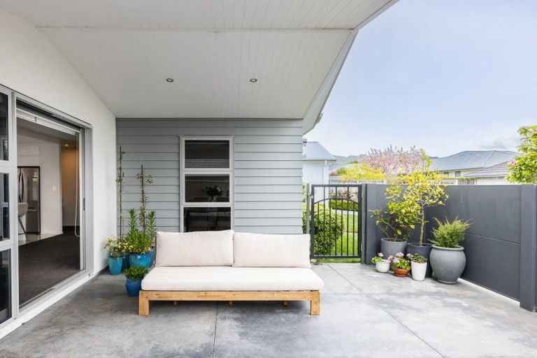 Photo of property in 11 Percy Berry Place, Havelock North, 4130