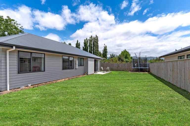 Photo of property in 24b Kempton Street, Greytown, 5712