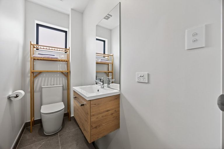 Photo of property in 4/271 Ormiston Road, Flat Bush, Auckland, 2019