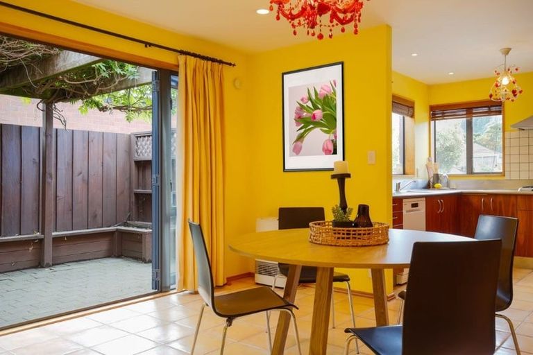 Photo of property in 4 Landsdowne Terrace, Cashmere, Christchurch, 8022