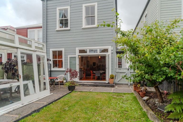 Photo of property in 44 Aro Street, Aro Valley, Wellington, 6021