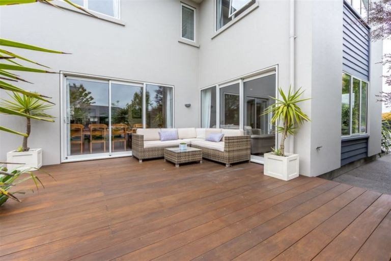 Photo of property in 67 Wai-iti Terrace, Bryndwr, Christchurch, 8052