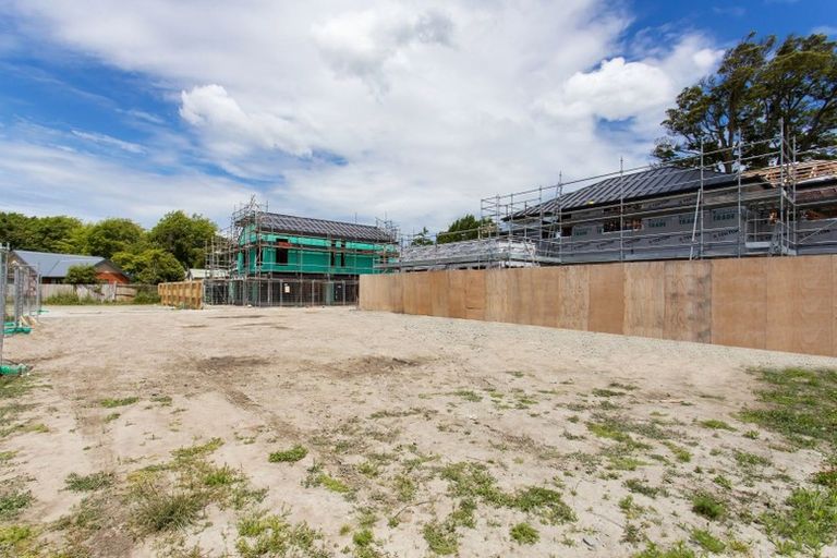 Photo of property in 12b Memorial Avenue, Ilam, Christchurch, 8053