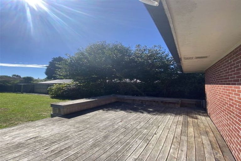 Photo of property in 16 Mclellan Place, Ilam, Christchurch, 8041