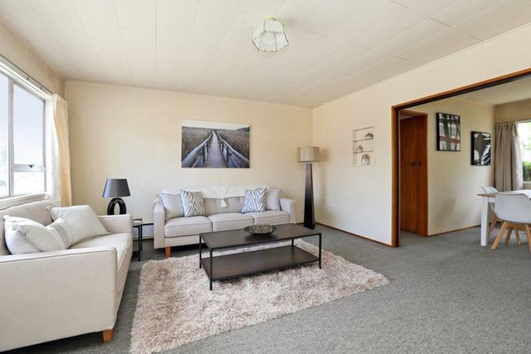 Photo of property in 1/217 Taradale Road, Pirimai, Napier, 4112