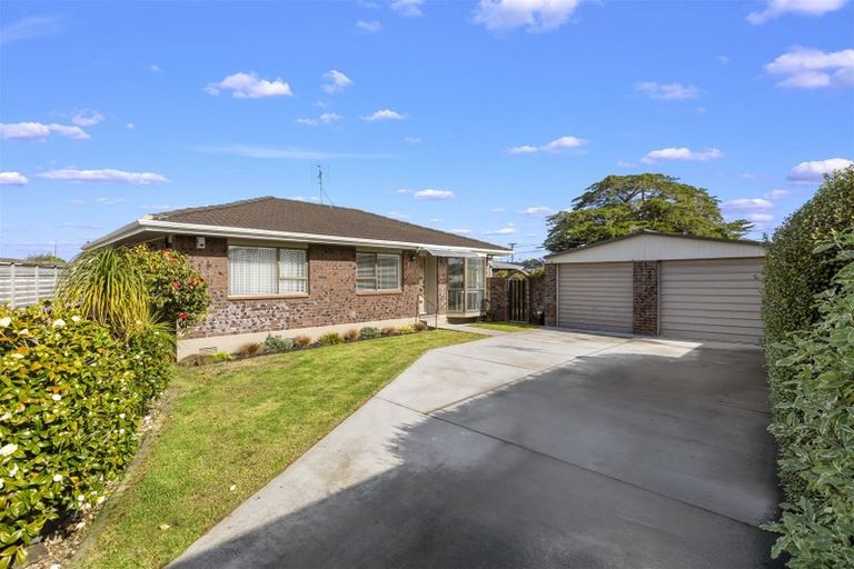 Photo of property in 42b Edward Avenue, Orewa, 0931