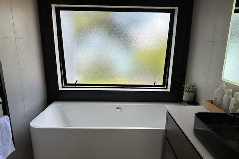 Photo of property in 155 Pah Road, Cockle Bay, Auckland, 2014