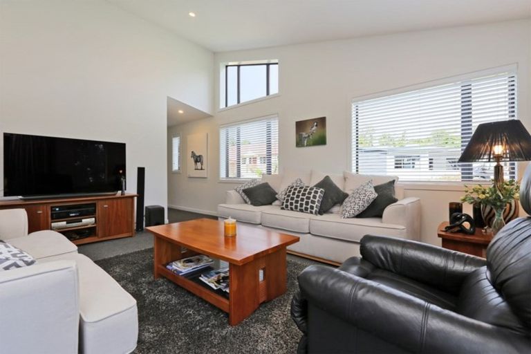 Photo of property in 14a Muritai Crescent, Havelock North, 4130