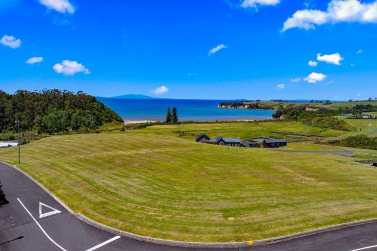 Photo of property in 10 Hurihuri Road, Okura Bush, Silverdale, 0794