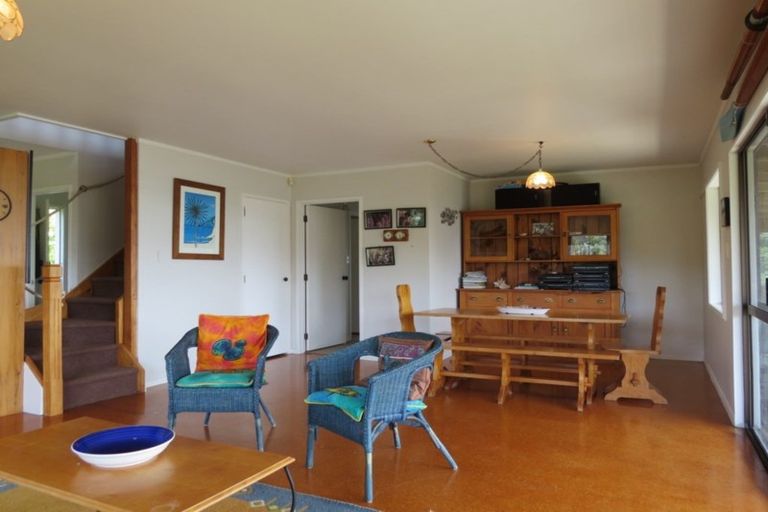 Photo of property in 17 Little Bay Drive, Waikawau, Coromandel, 3584