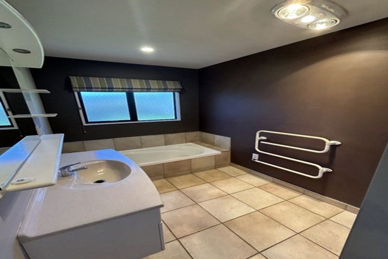 Photo of property in 361 Aubrey Road, Wanaka, 9305