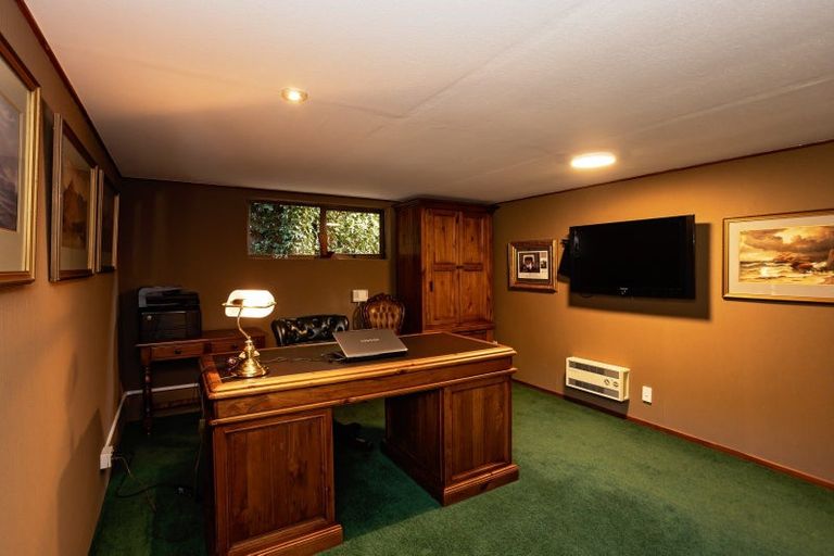 Photo of property in 93 Gala Street, Queens Park, Invercargill, 9810