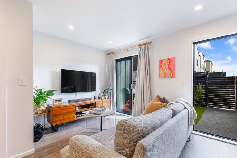 Photo of property in 21/28 Westgate Drive, Westgate, Auckland, 0614