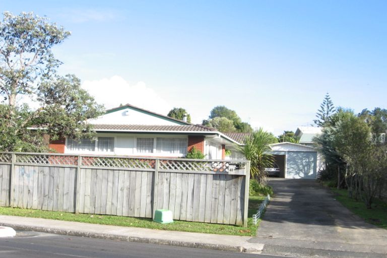 Photo of property in 41 Lawrence Crescent, Hillpark, Auckland, 2102