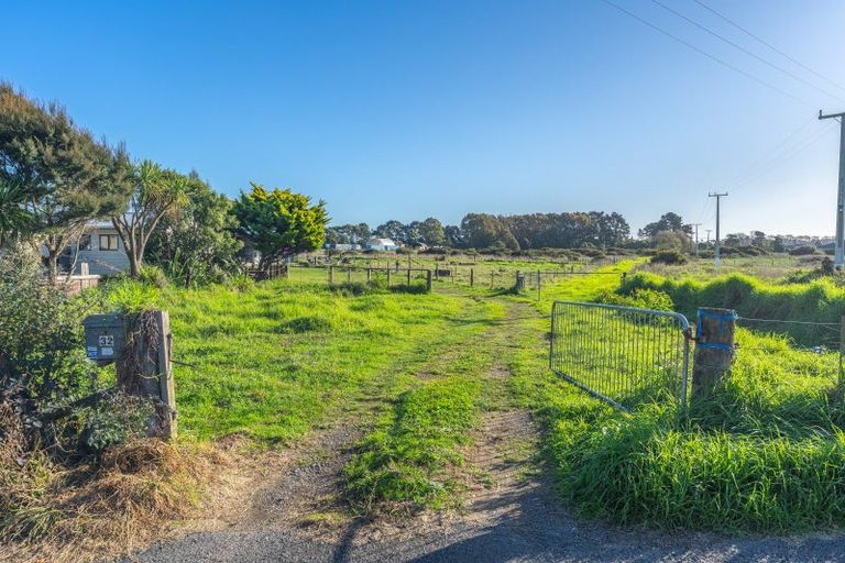 Photo of property in 32 Temuera Street, Otaki, 5512