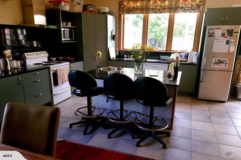 Photo of property in 30 Burns Avenue, Takaro, Palmerston North, 4412